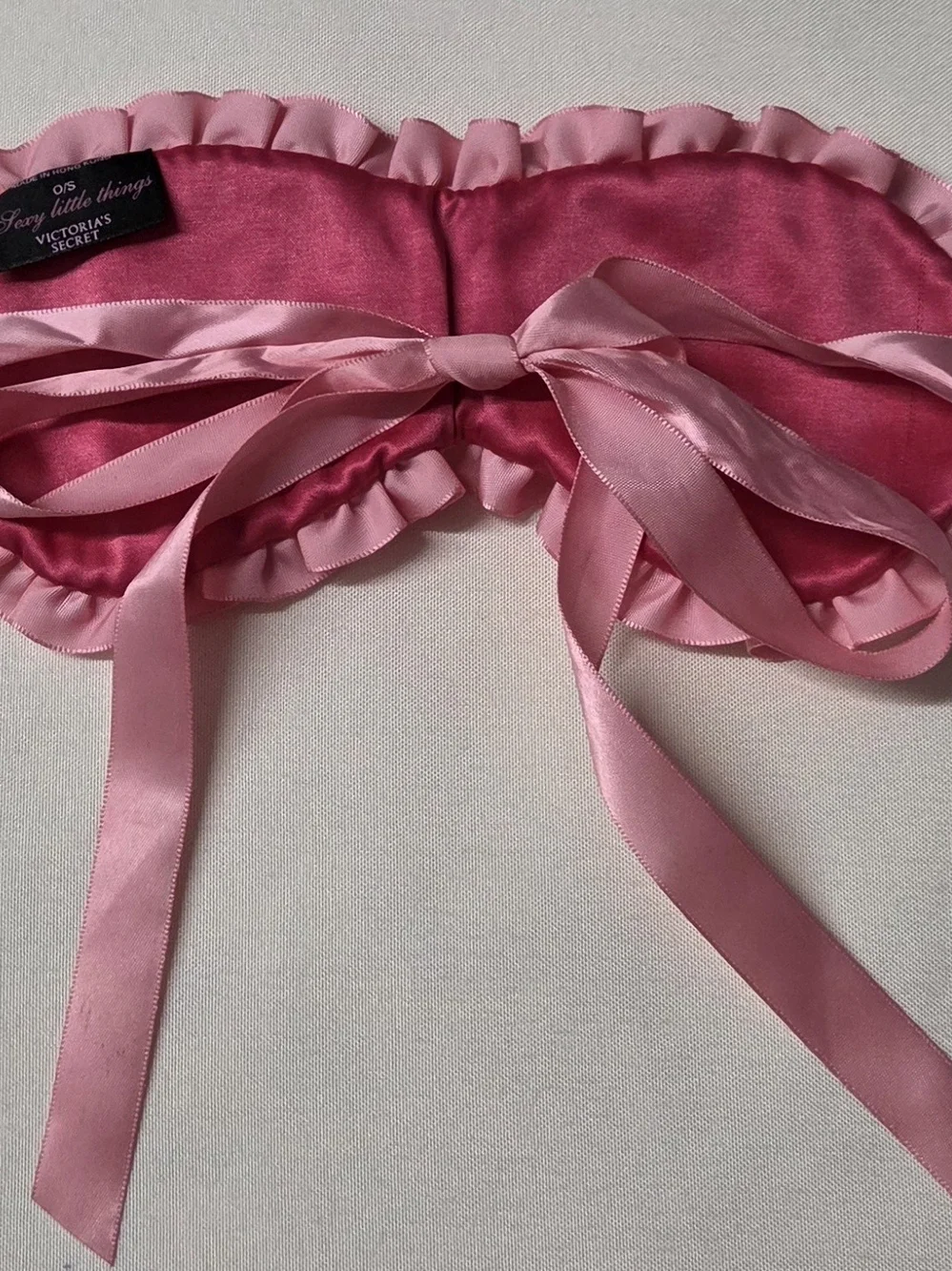 Victoria's Secret Vintage Y2K Sexy Little Things Kiss Me Satin Ruffled Eye Mask
